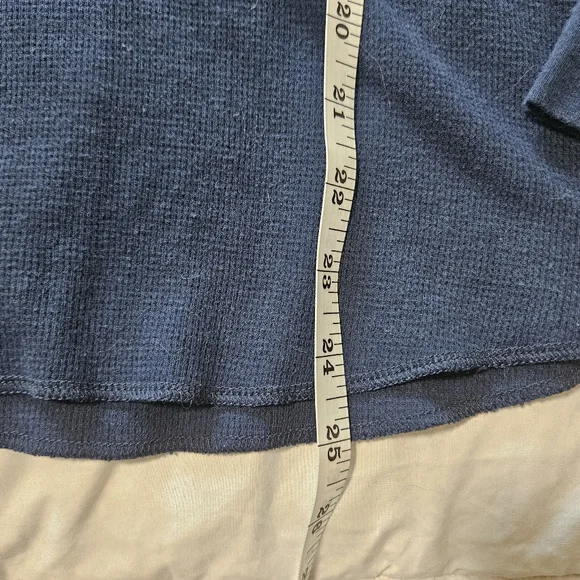 University Of Michigan Adidas Long Sleeve Small - Picture 6 of 7